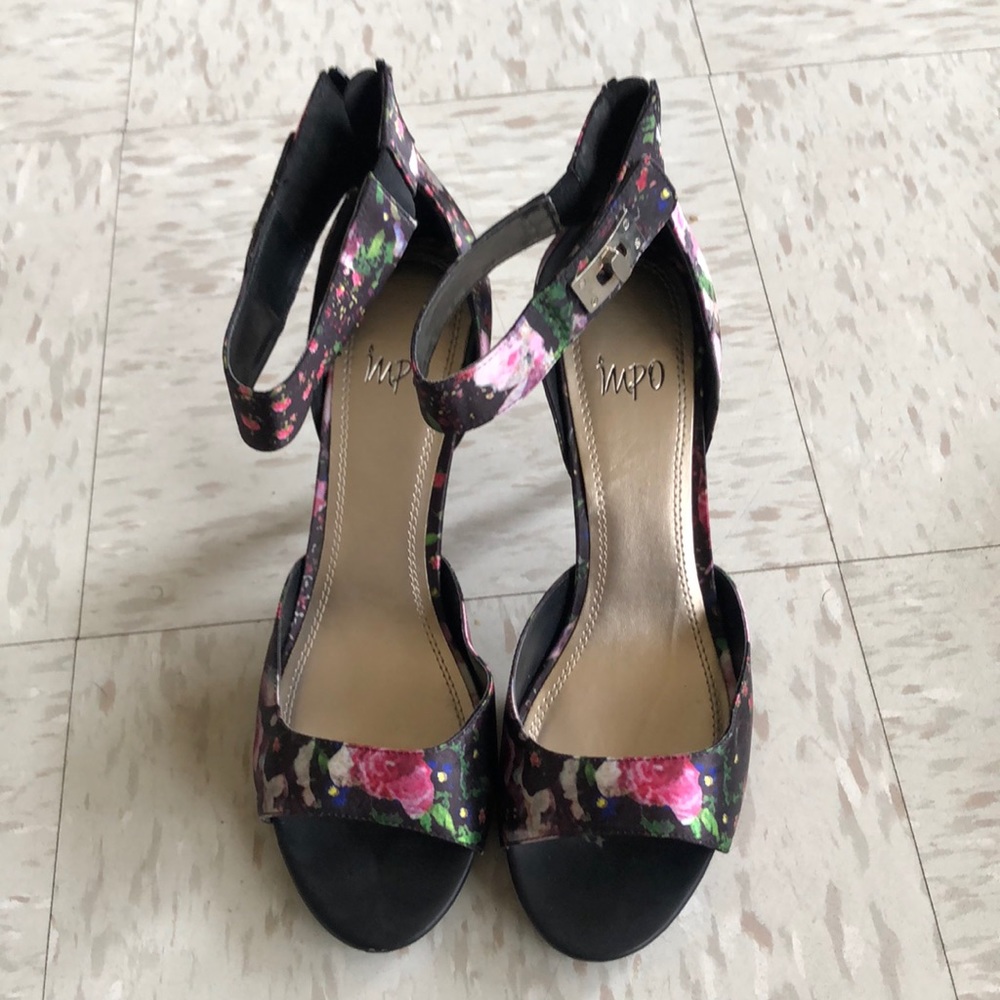 Floral Peep toe heels